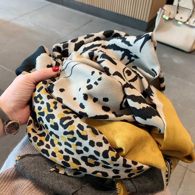 Chic Leopard Print Silk Scarf – Stylish & Lightweight Shawl for Women