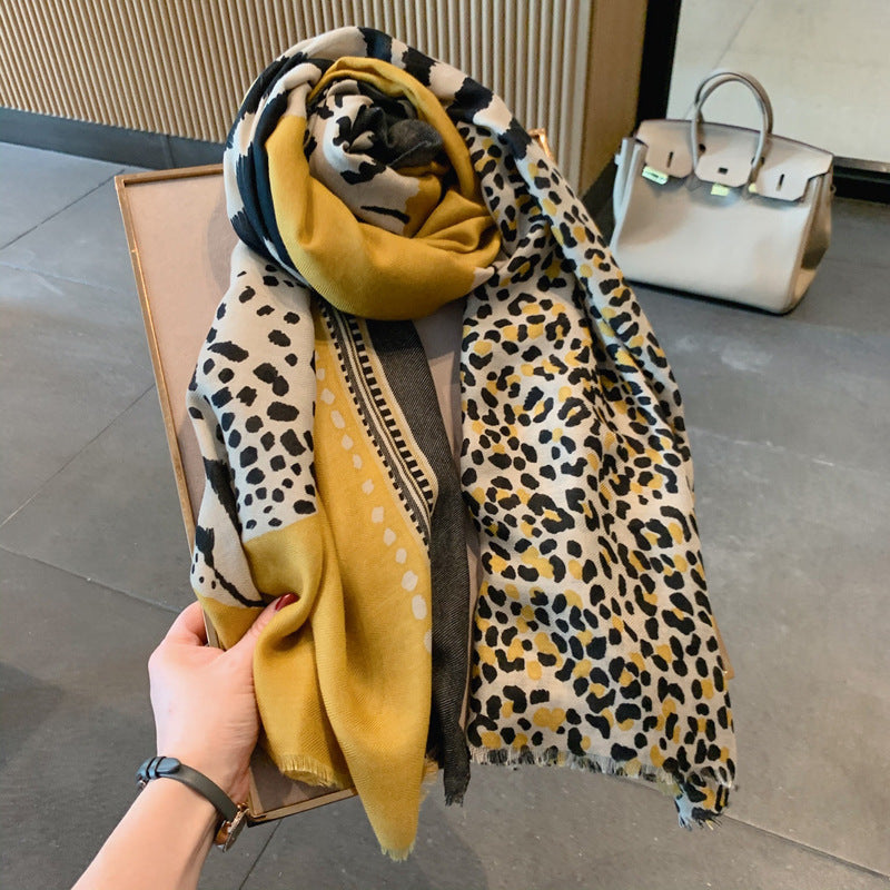 Chic Leopard Print Silk Scarf – Stylish & Lightweight Shawl for Women