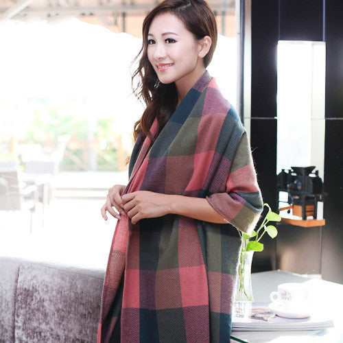 Unisex Oversized Wool-Blend Scarf – Soft & Warm Twill Wrap with Tassels