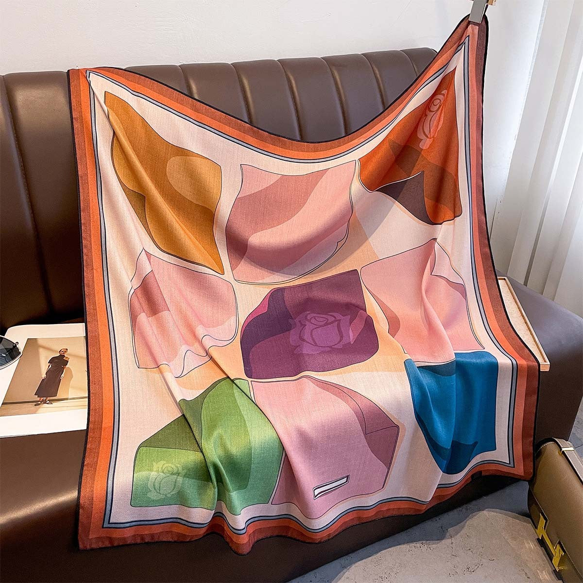 Dual-Sided Color Contrast Square Scarf – Stylish & Versatile Large Kerchief (90x90cm)