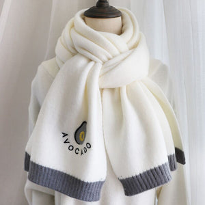 Knitted Japanese-Style Scarf – Autumn & Winter
