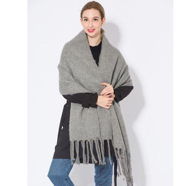 Autumn & Winter Warm Tassel Scarf for Women – Cozy & Stylish Wrap