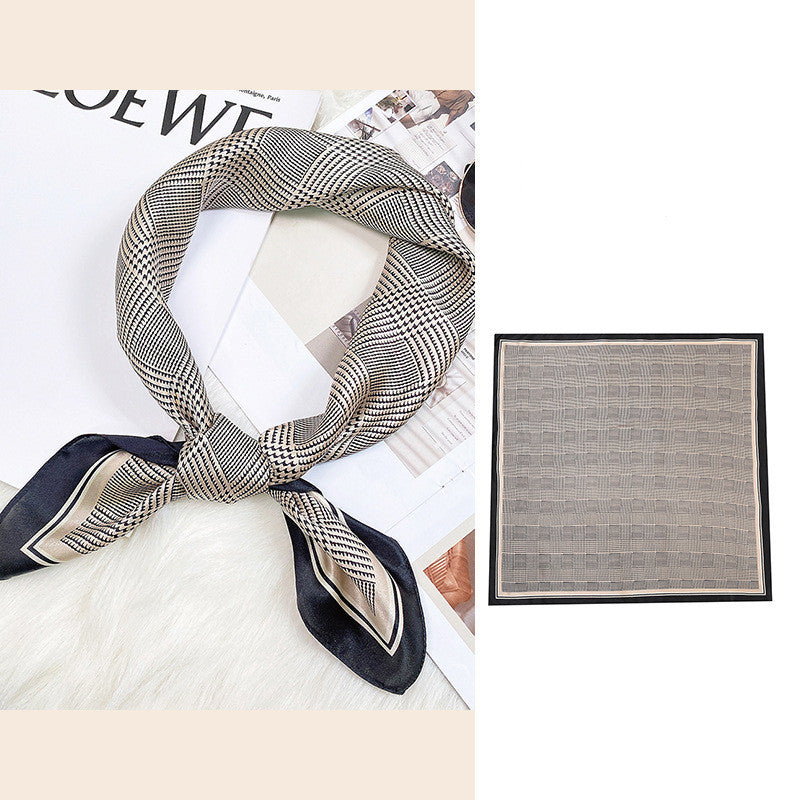 Women's Fashionable Mulberry Silk Scarf – Elegant Printed Square Wrap (70x70cm)