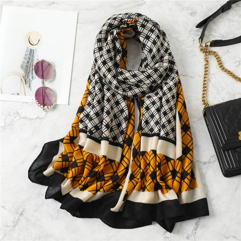 Ladies' Casual Plaid Winter Scarf – Warm & Stylish