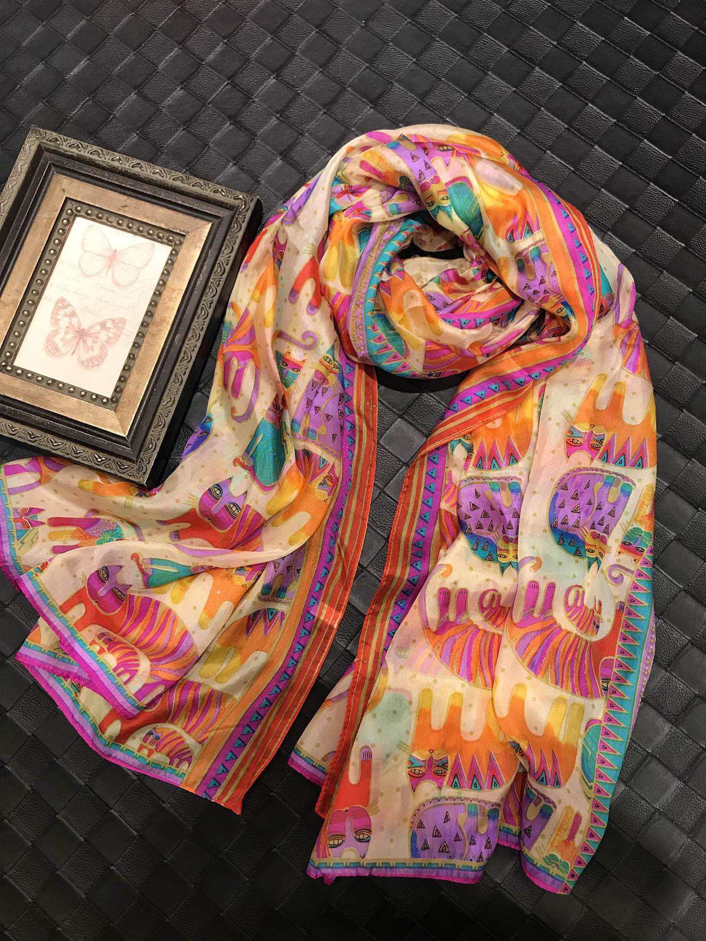 Luxury Silk Long Strip Shawl – Elegant & Stylish Women's Scarf (180x110cm)
