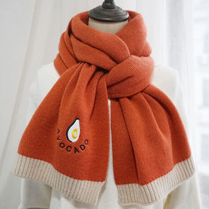 Knitted Japanese-Style Scarf – Autumn & Winter