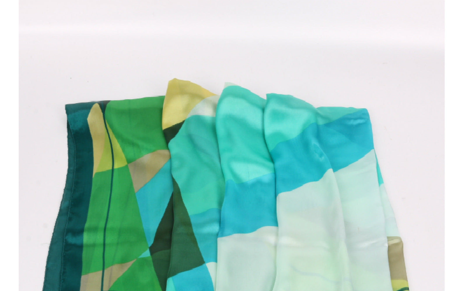 Fashion Women's Sunscreen Silk Scarf – Lightweight, Breathable & Stylish (180x90cm)
