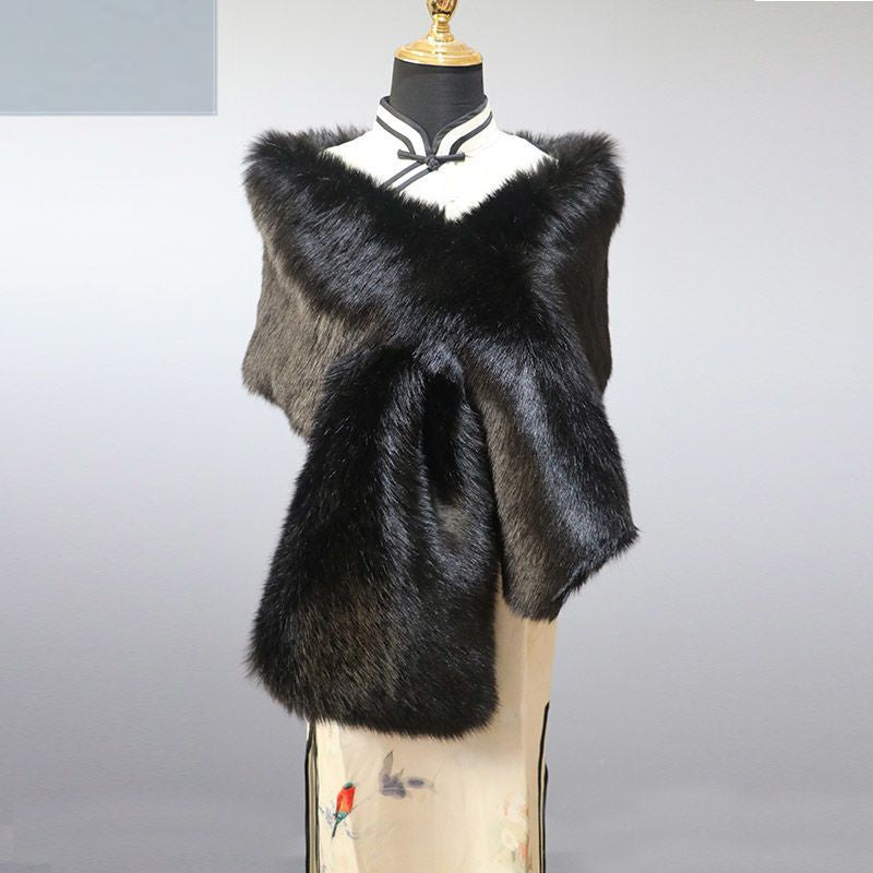 Luxury Faux Fur Shawl – Warm & Elegant Winter Wrap